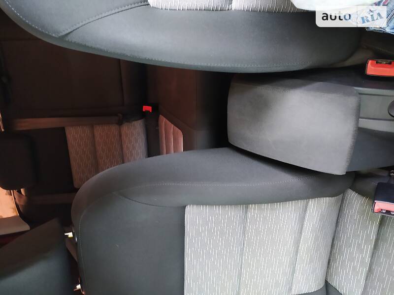 Універсал Skoda Octavia 2009 в Полтаві