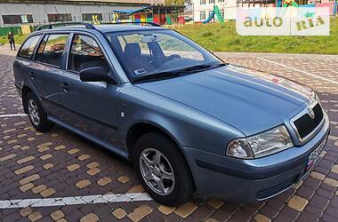 Универсал Skoda Octavia 2002 в Могилев-Подольске