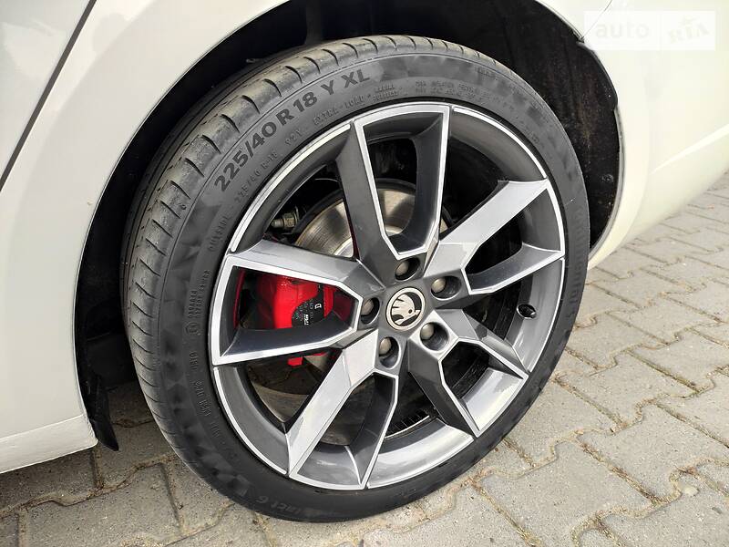 Універсал Skoda Octavia 2018 в Чернівцях фото 35 Універсал Skoda Octavia 2018 в Чернівцях