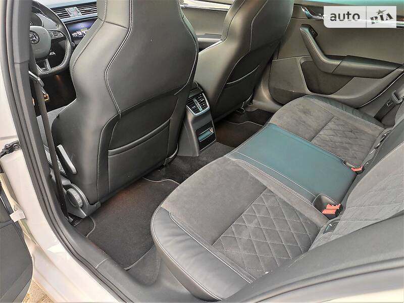 Універсал Skoda Octavia 2018 в Чернівцях фото 20 Універсал Skoda Octavia 2018 в Чернівцях