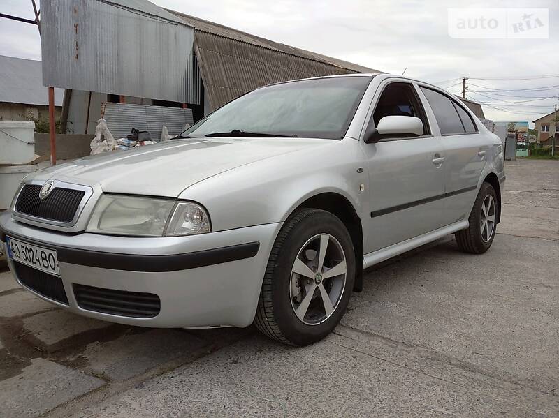 Лифтбек Skoda Octavia 2001 в Хусте