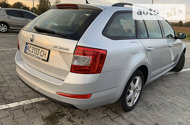 Универсал Skoda Octavia 2015 в Луцке