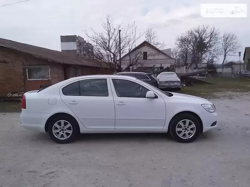 Skoda Octavia 2013 VIN TMBJG9NEXE0028419 фото оголошення 17 з 53