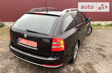 Универсал Skoda Octavia 2012 в Дрогобыче