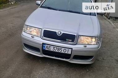 Лифтбек Skoda Octavia 2001 в Днепре