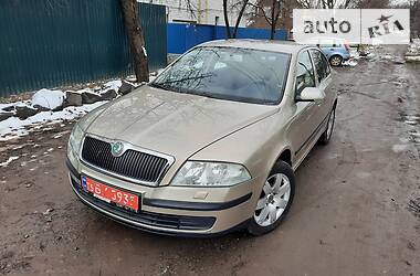 Хэтчбек Skoda Octavia 2005 в 
