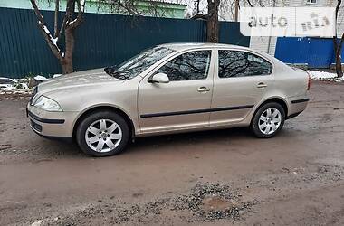 Хэтчбек Skoda Octavia 2005 в 