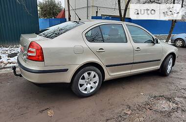 Хэтчбек Skoda Octavia 2005 в 