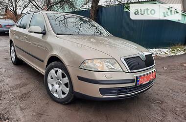 Хэтчбек Skoda Octavia 2005 в 