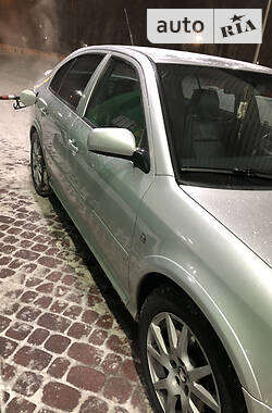 Лифтбек Skoda Octavia 2001 в Днепре