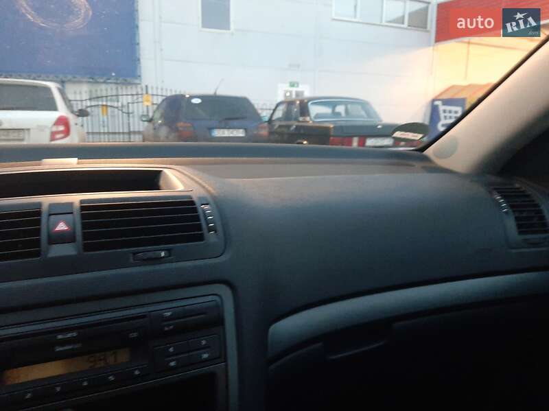 Универсал Skoda Octavia 2010 в Ужгороде