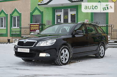 Универсал Skoda Octavia 2012 в Стрые