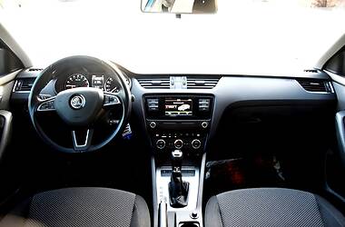 Седан Skoda Octavia 2016 в Киеве