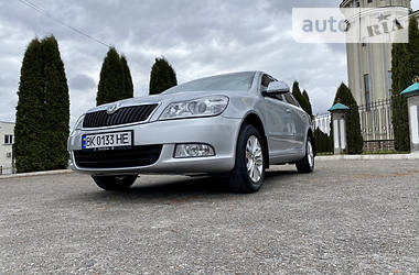 Седан Skoda Octavia 2011 в Дубно