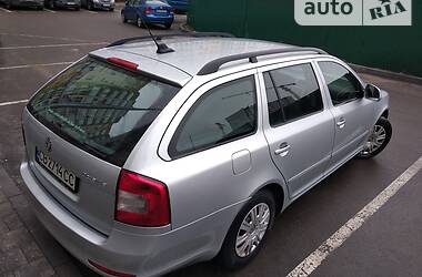 Универсал Skoda Octavia 2010 в 