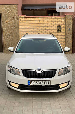 Универсал Skoda Octavia 2014 в Херсоне