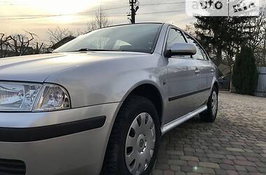 Седан Skoda Octavia 2008 в Луцке