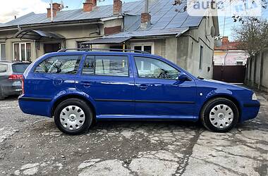 Универсал Skoda Octavia 2006 в Черновцах