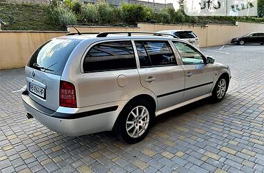 Универсал Skoda Octavia 2003 в 