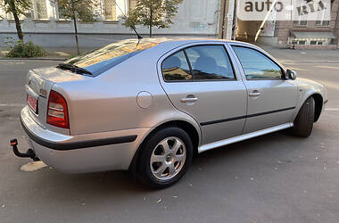 Хетчбек Skoda Octavia 2001 в Києві