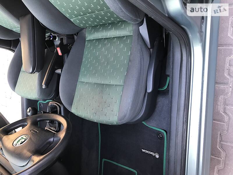 Універсал Skoda Octavia 2001 в Києві