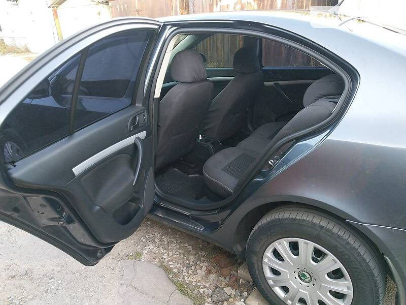 Лифтбек Skoda Octavia 2010 в Херсоне