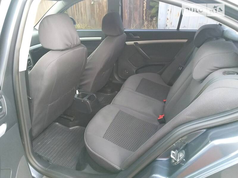 Лифтбек Skoda Octavia 2010 в Херсоне