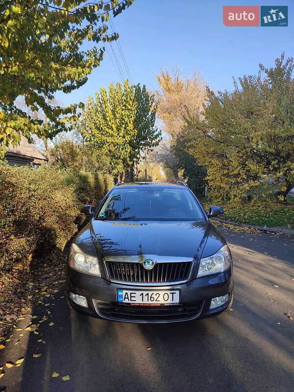 Универсал Skoda Octavia 2009 в Каменском