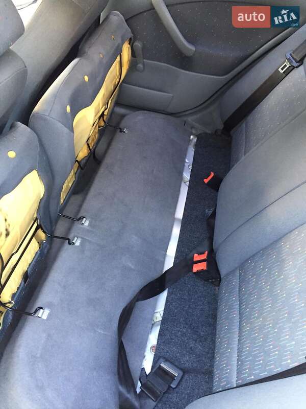 Ліфтбек Skoda Octavia 2001 в Томашполі