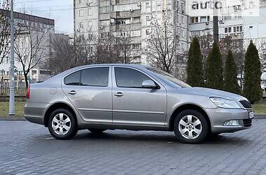 Лифтбек Skoda Octavia 2010 в Днепре