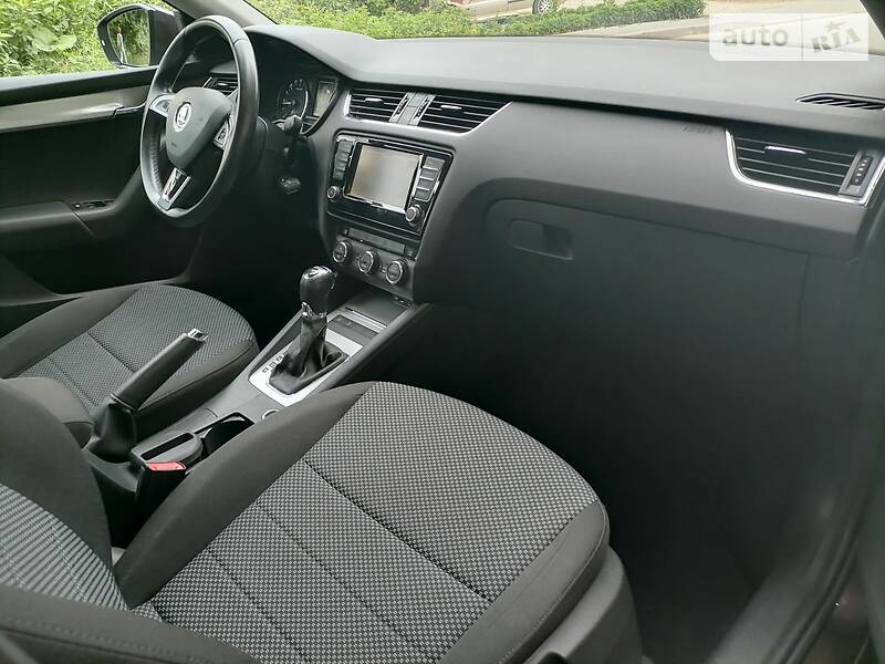 Универсал Skoda Octavia 2016 в Каменке-Бугской фото 9 Универсал Skoda Octavia 2016 в Каменке-Бугской
