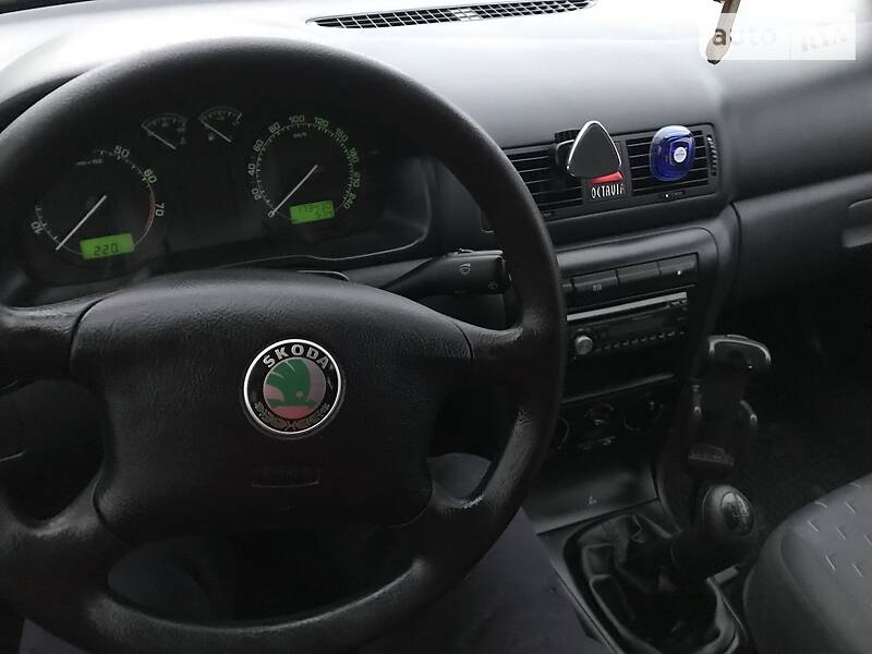 Лифтбек Skoda Octavia 2002 в Виннице