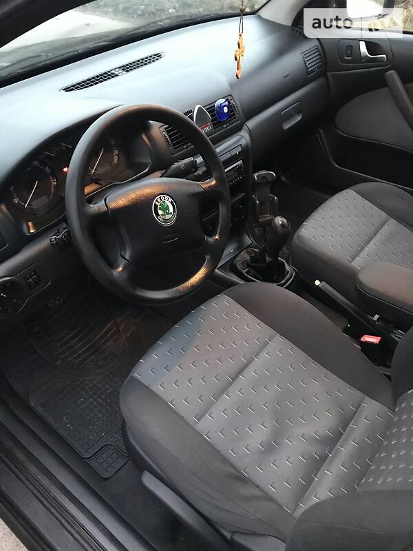 Лифтбек Skoda Octavia 2002 в Виннице