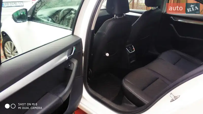 Skoda Octavia 2017 VIN TMBAG7NE1J0043552 фото оголошення 5 з 46