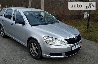 Универсал Skoda Octavia 2012 в Виноградове