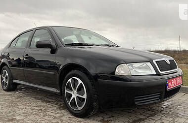 Лифтбек Skoda Octavia 2010 в Городке