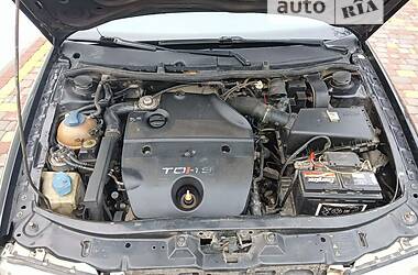Хэтчбек Skoda Octavia 2001 в 
