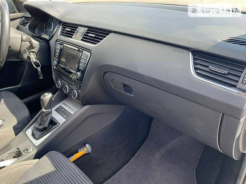 Универсал Skoda Octavia 2016 в Николаеве