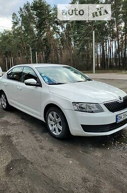 Хэтчбек Skoda Octavia 2015 в 