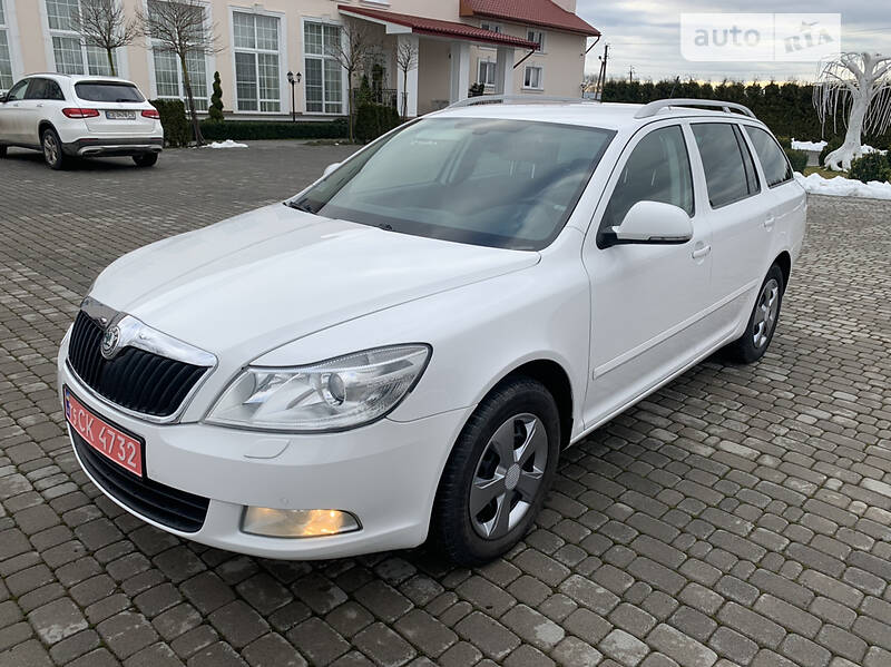 Универсал Skoda Octavia 2012 в Черновцах