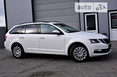 Универсал Skoda Octavia 2019 в Дрогобыче