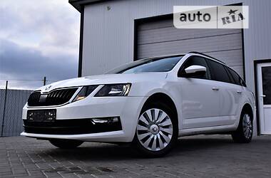 Универсал Skoda Octavia 2019 в Дрогобыче