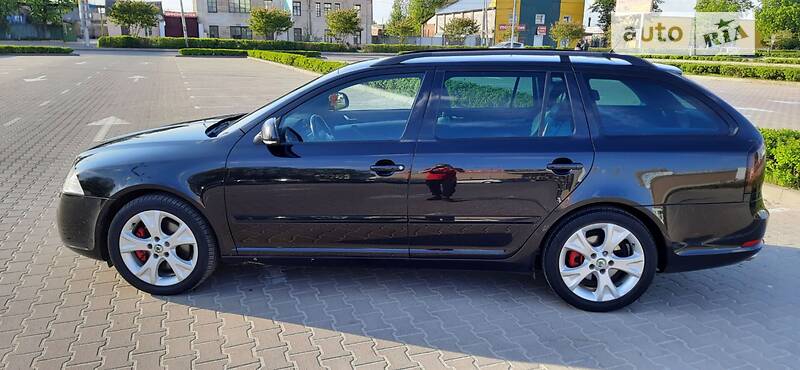 Універсал Skoda Octavia 2009 в Житомирі