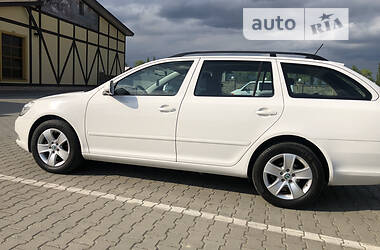 Универсал Skoda Octavia 2012 в Черновцах