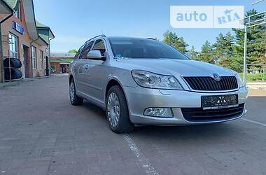 Универсал Skoda Octavia 2011 в Рожнятове