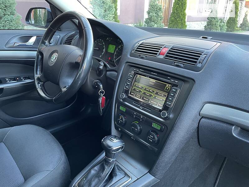 Хэтчбек Skoda Octavia 2007 в Стрые
