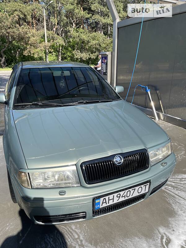 Хэтчбек Skoda Octavia 2002 в Днепре