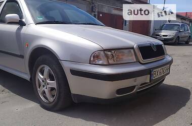 Седан Skoda Octavia 2000 в Хмельницком