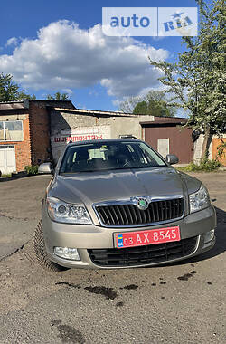 Универсал Skoda Octavia 2009 в Львове