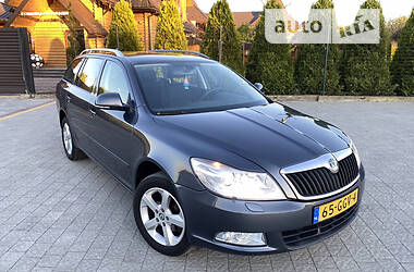 Универсал Skoda Octavia 2012 в Стрые